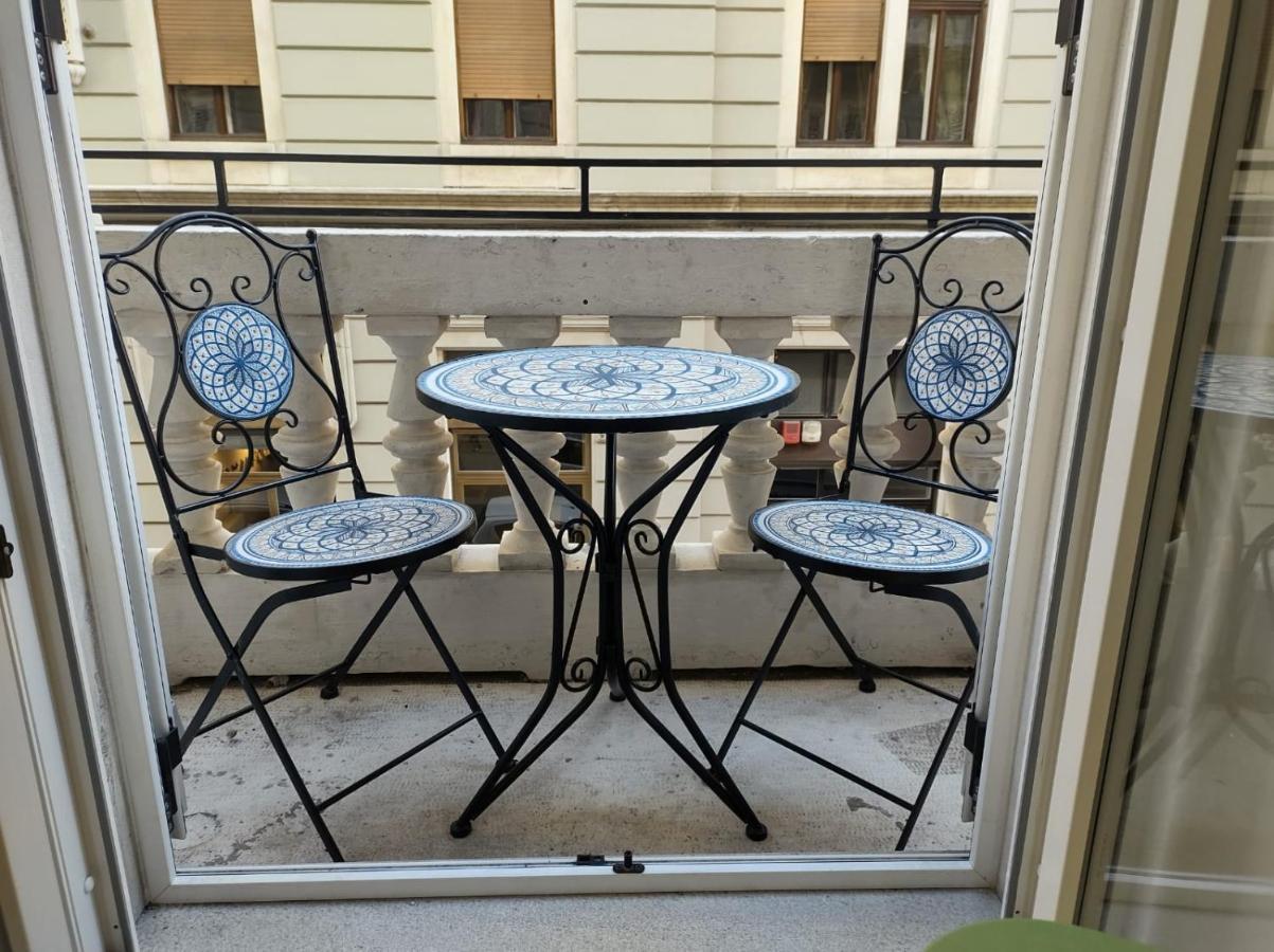 Boutique Apartments Cecilia Trieszt Kültér fotó
