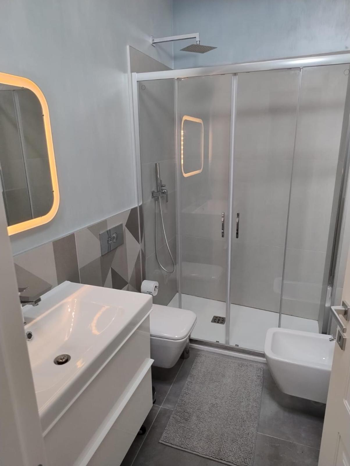 Boutique Apartments Cecilia Trieszt Kültér fotó
